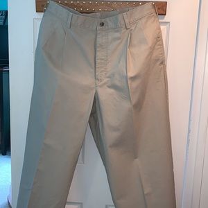 BN Mens, LL BEAN Khaki pants!